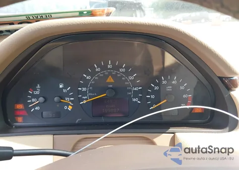 2001 Mercedes-Benz E 320 from USA, damaged, VIN WDBJF65J01B241472